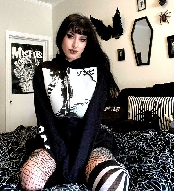 deadgjrl instagram image archive image
