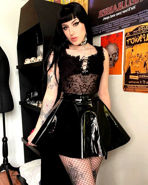 deadgjrl instagram image archive image