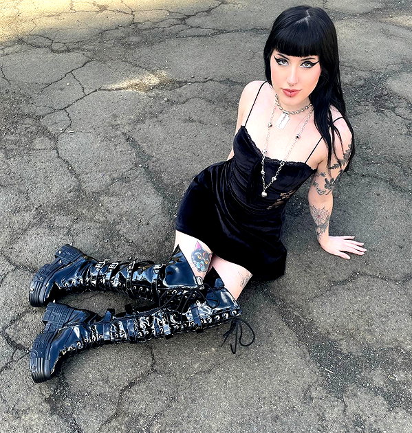 deadgjrl instagram image archive image