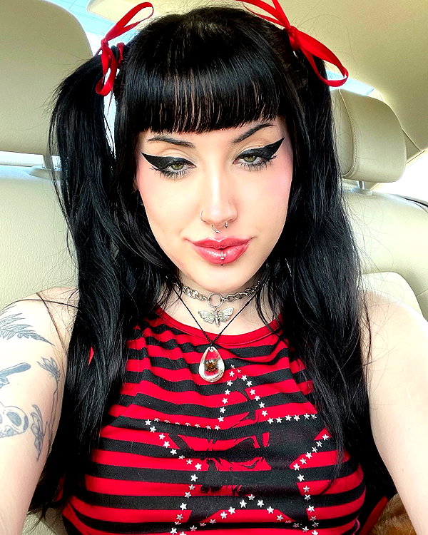 deadgjrl instagram image archive image