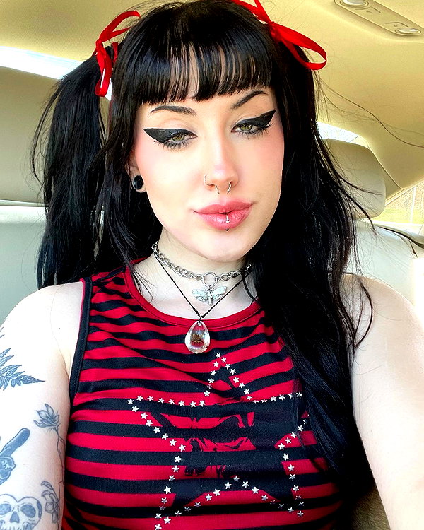 deadgjrl instagram image archive image