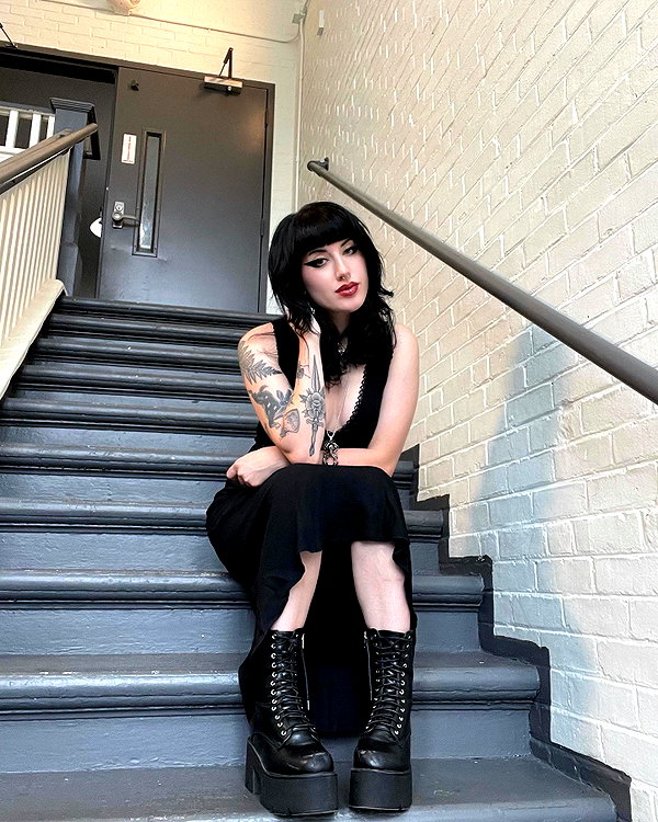 deadgjrl instagram image archive image