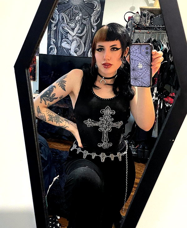 deadgjrl instagram image archive image