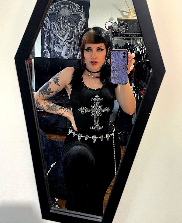 deadgjrl instagram image archive image