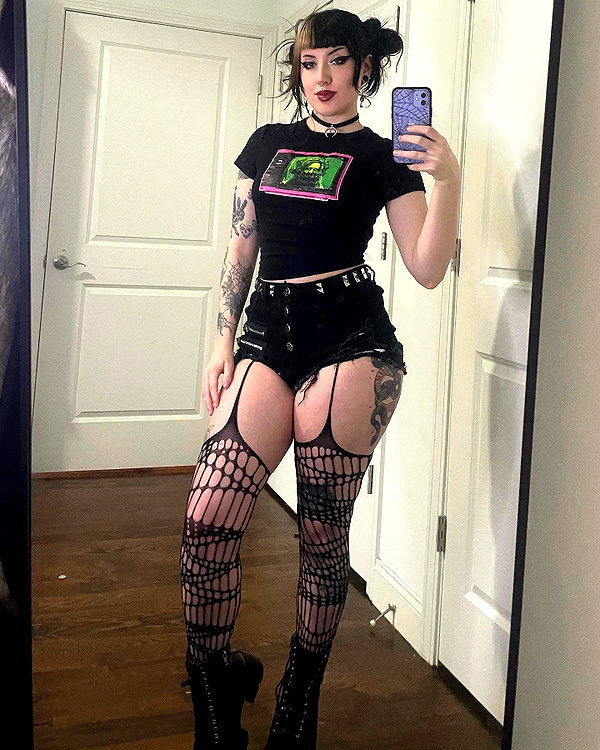 deadgjrl instagram image archive image