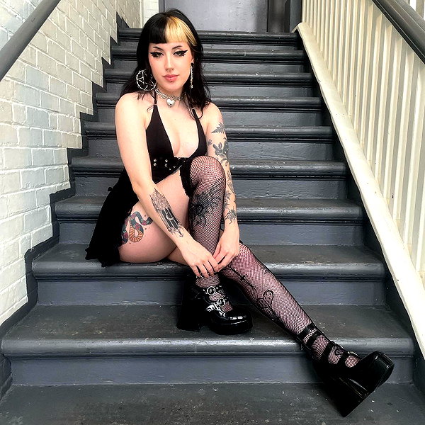deadgjrl instagram image archive image