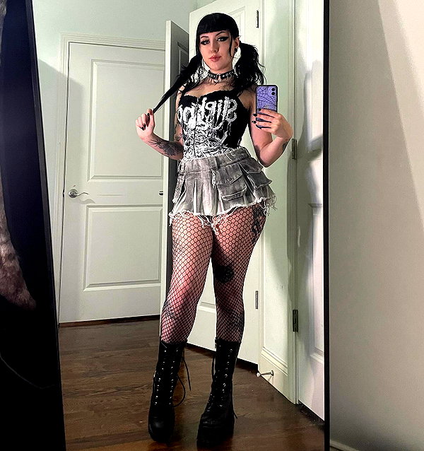 deadgjrl instagram image archive image