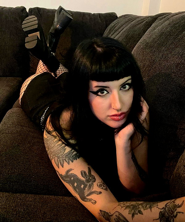deadgjrl instagram image archive image