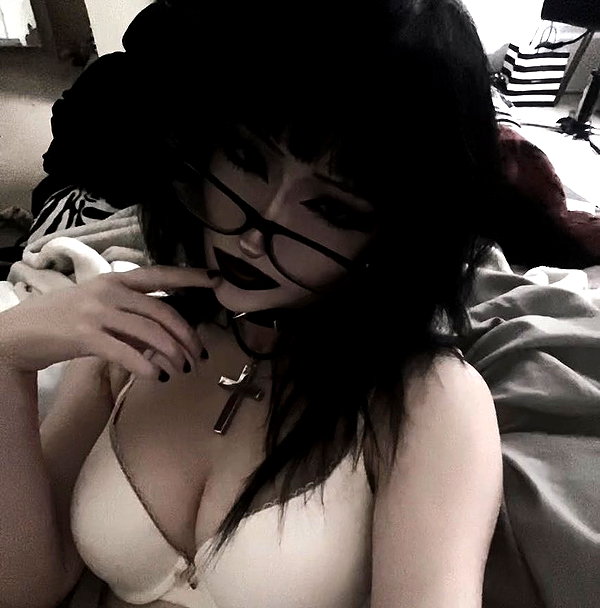 dollparts444 instagram image archive image