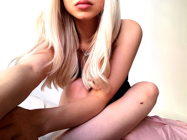 dovecameron instagram image archive image