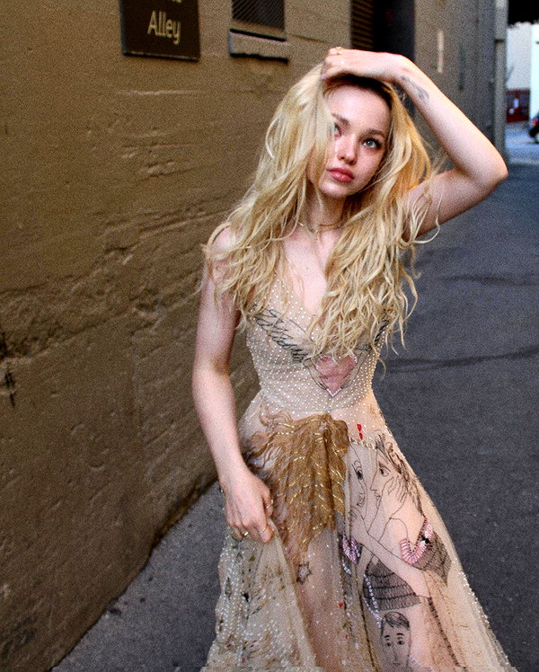 dovecameron instagram image archive image