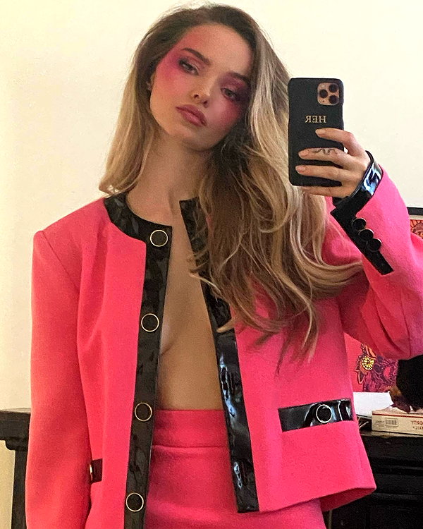 dovecameron instagram image archive image