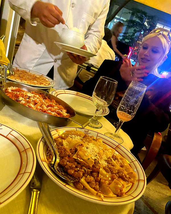 dovecameron instagram image archive image