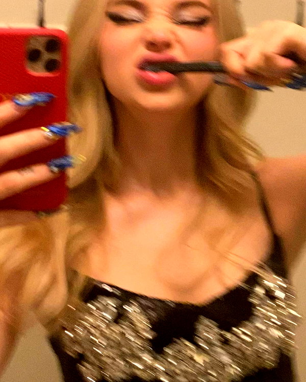 dovecameron instagram image archive image