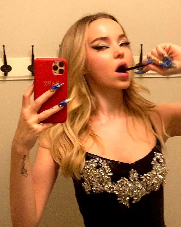 dovecameron instagram image archive image