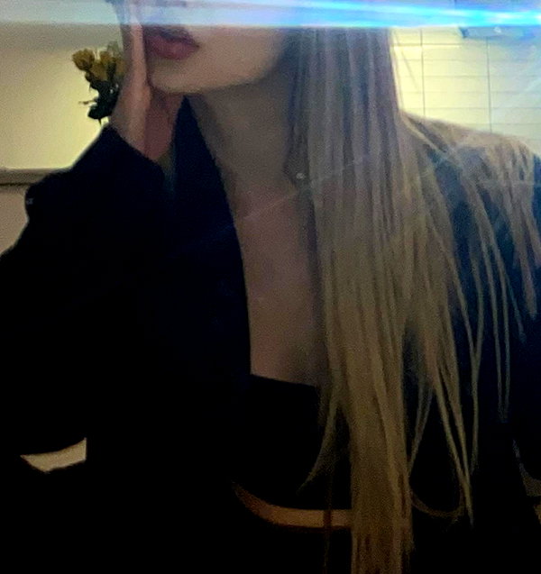 dovecameron instagram image archive image