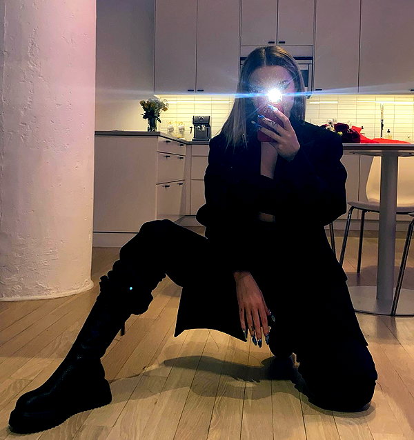 dovecameron instagram image archive image
