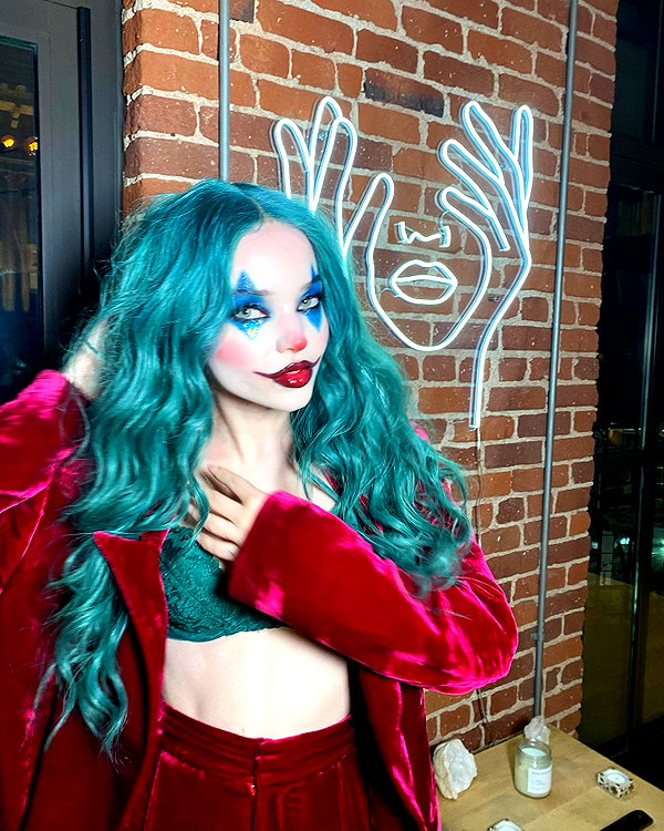 dovecameron instagram image archive image
