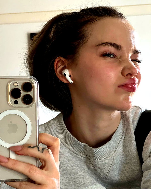 dovecameron instagram image archive image