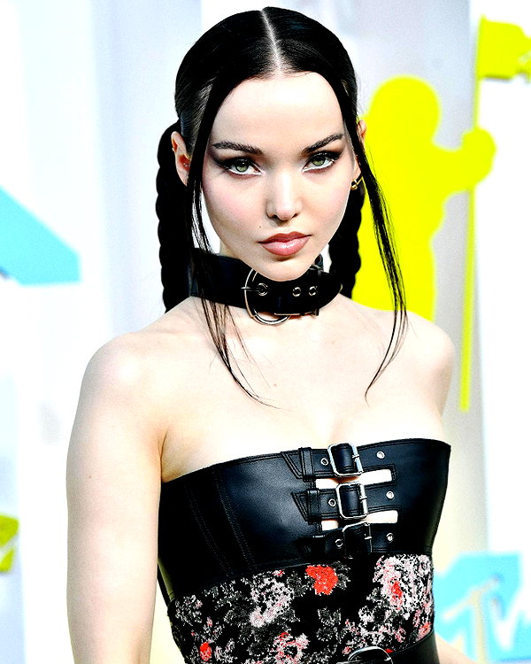 dovecameron instagram image archive image