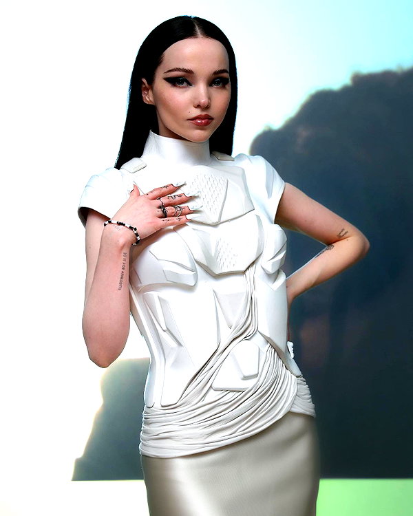 dovecameron instagram image archive image
