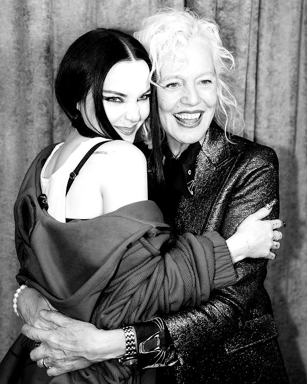 dovecameron instagram image archive image