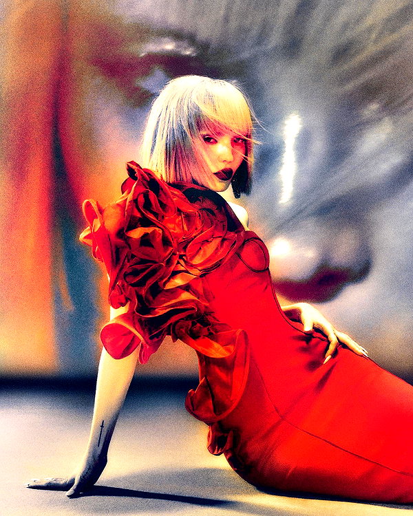 dovecameron instagram image archive image