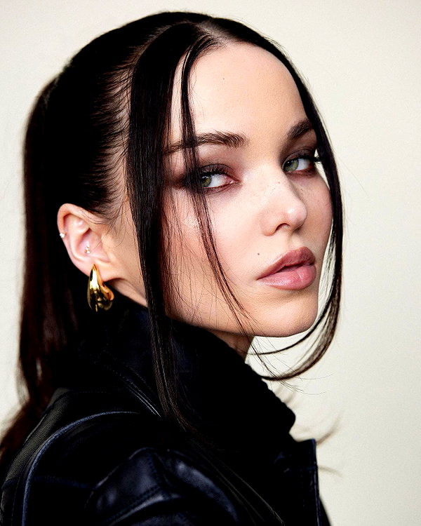dovecameron instagram image archive image