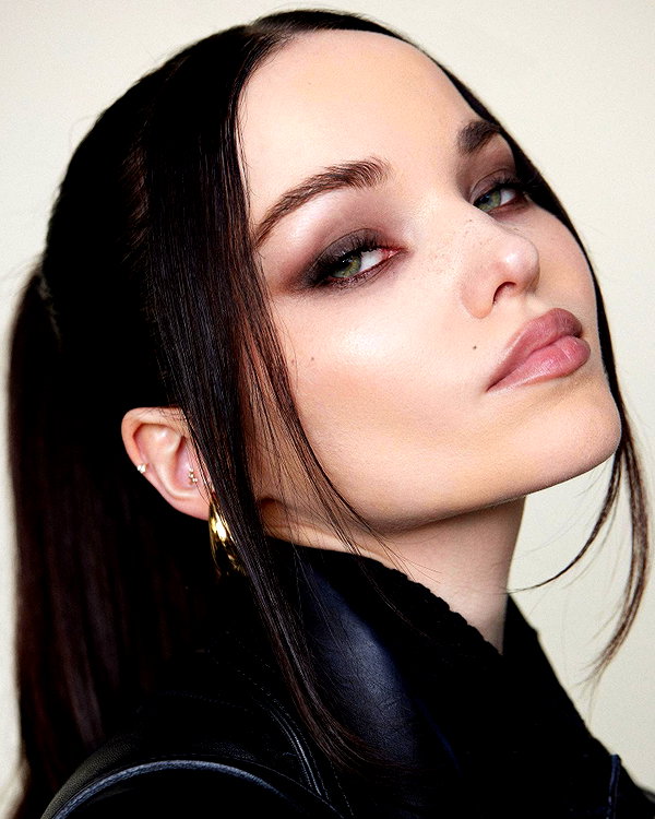 dovecameron instagram image archive image