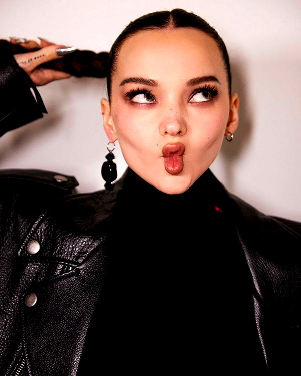 dovecameron instagram image archive image