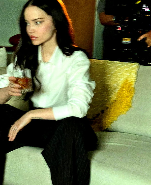 dovecameron instagram image archive image