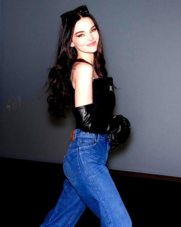 dovecameron instagram image archive image