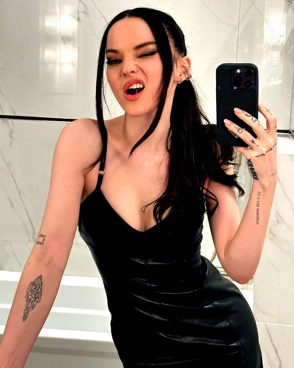 dovecameron instagram image archive image