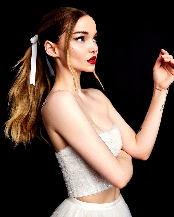dovecameron instagram image archive image