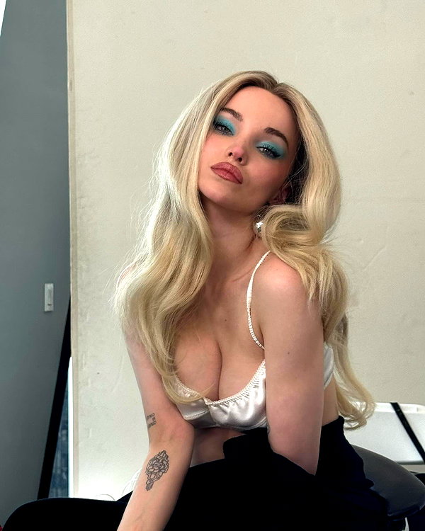 dovecameron instagram image archive image