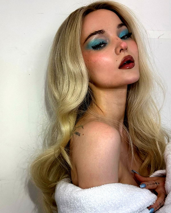 dovecameron instagram image archive image