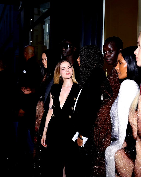 dovecameron instagram image archive image