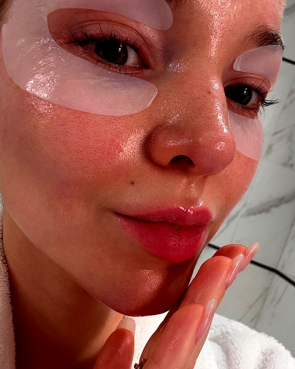 dovecameron instagram image archive image