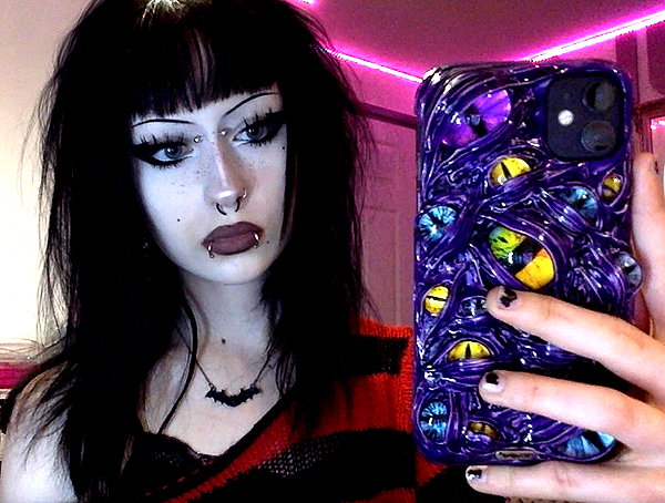 draculula instagram image archive image