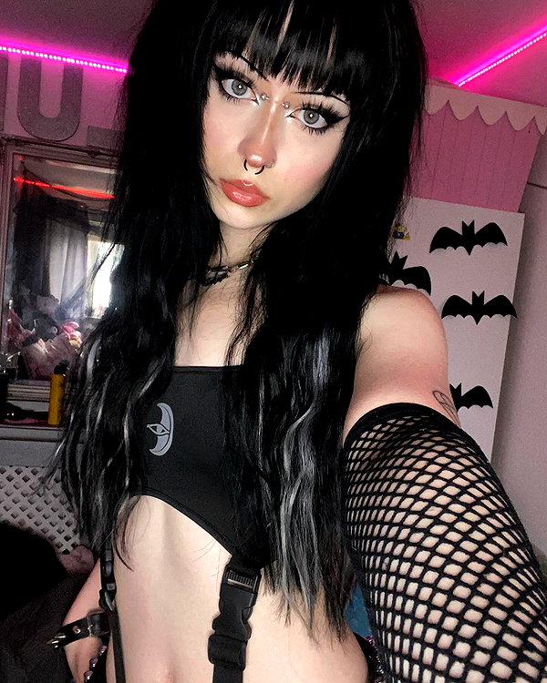 draculula instagram image archive image