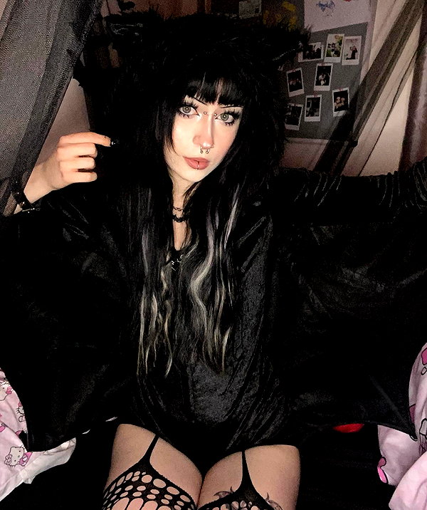draculula instagram image archive image