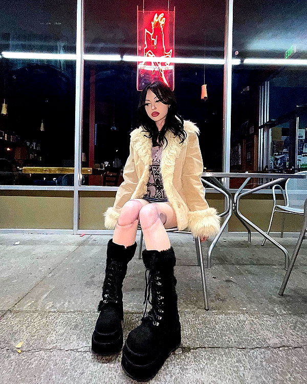 e1or4 instagram image archive image