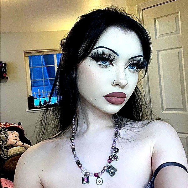 e1or4 instagram image archive image