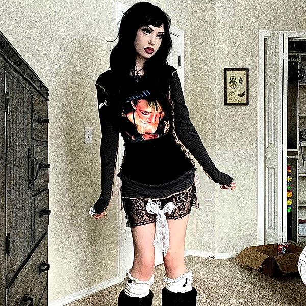 e1or4 instagram image archive image
