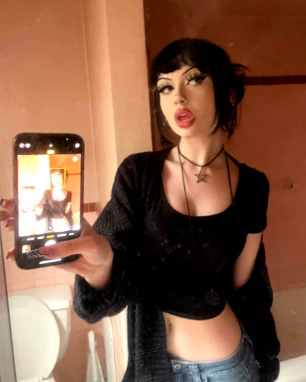 e1or4 instagram image archive image