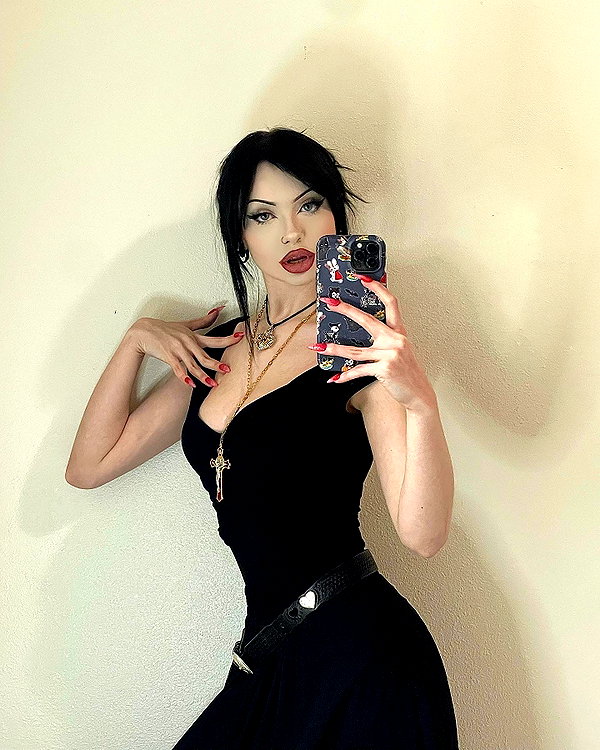 e1or4 instagram image archive image
