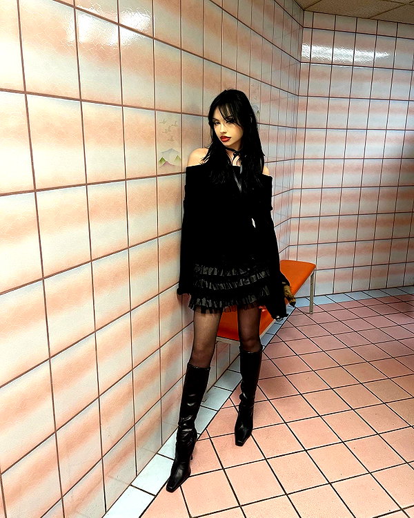 e1or4 instagram image archive image