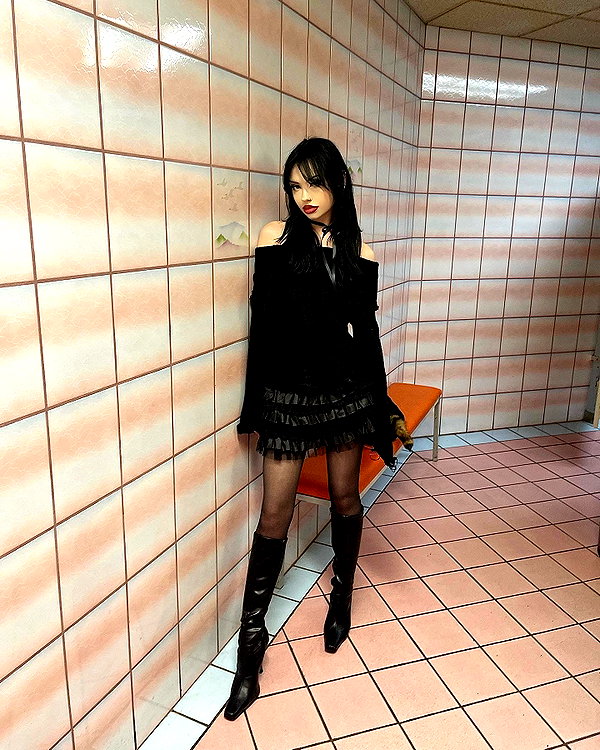 e1or4 instagram image archive image