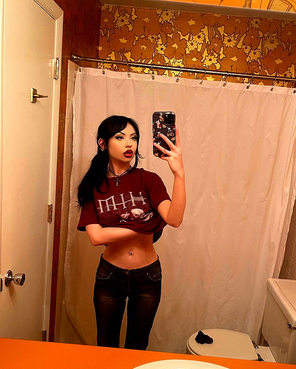 e1or4 instagram image archive image