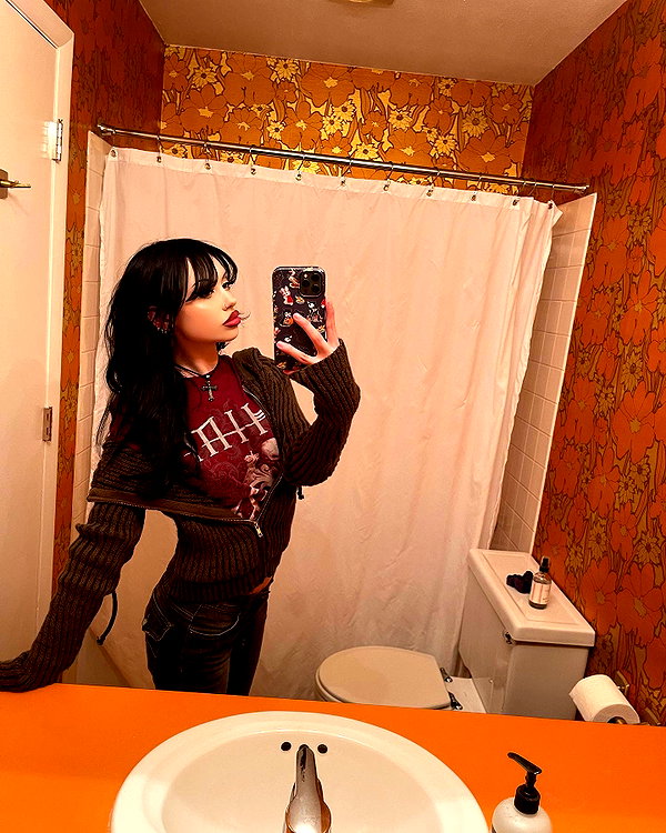e1or4 instagram image archive image